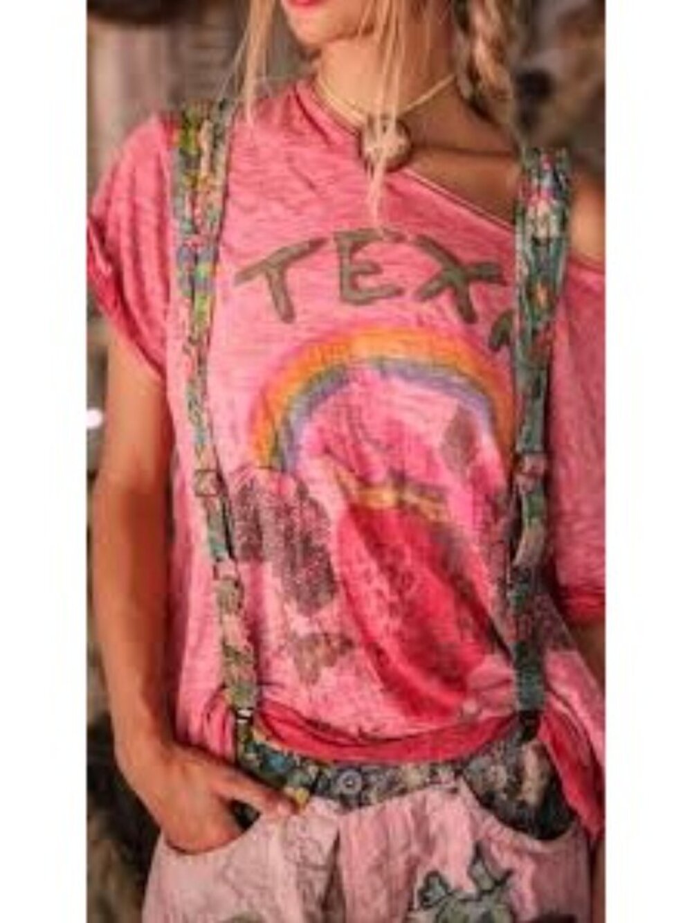 Magnolia Pearl Texas Is For Lovers Graphic Tee In Distressed Pink With Rainbow